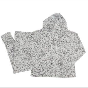 NWT soft and cozy loungewear sweat shirt and sweat pants